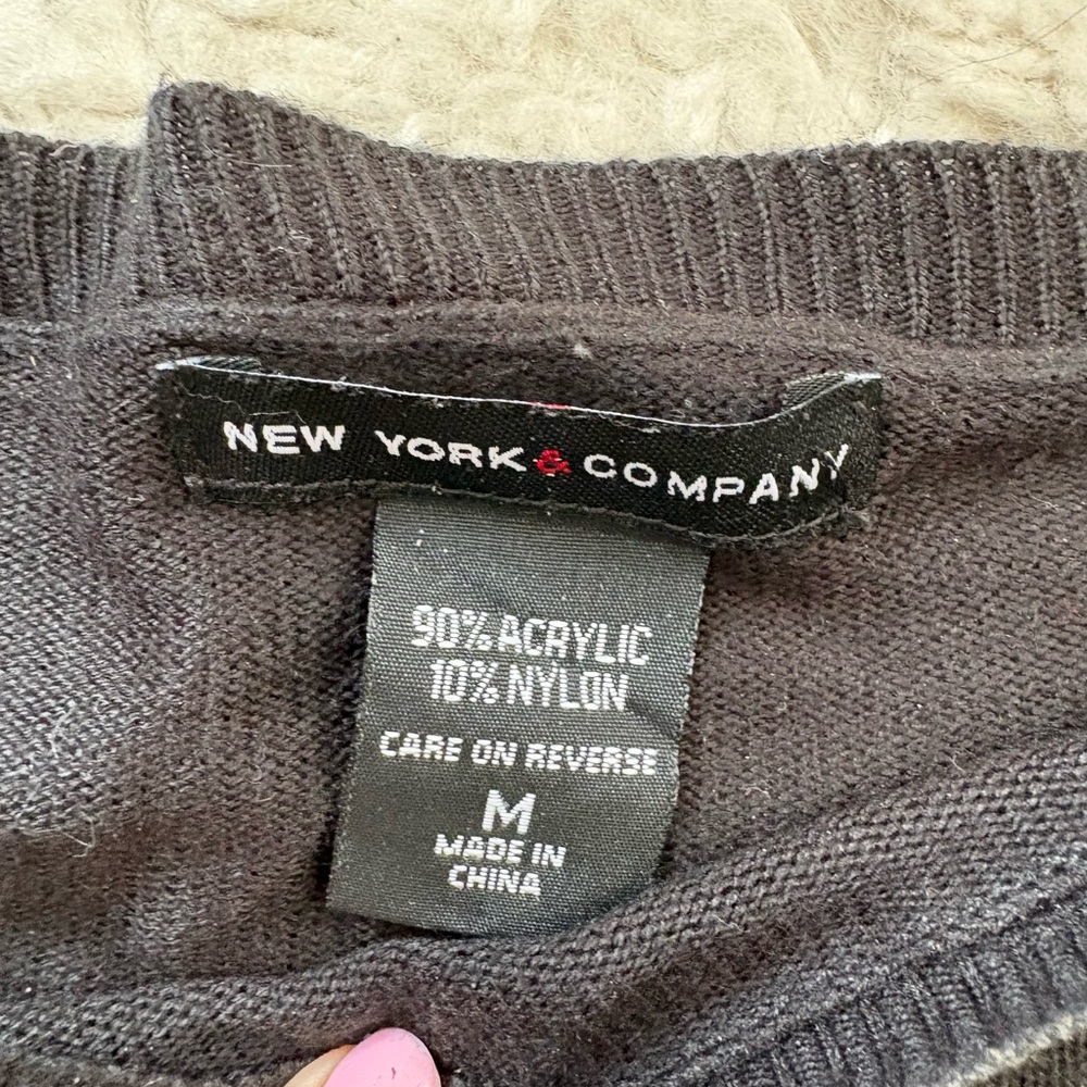 Assorted Lightweight Sweaters Size Medium - image 7